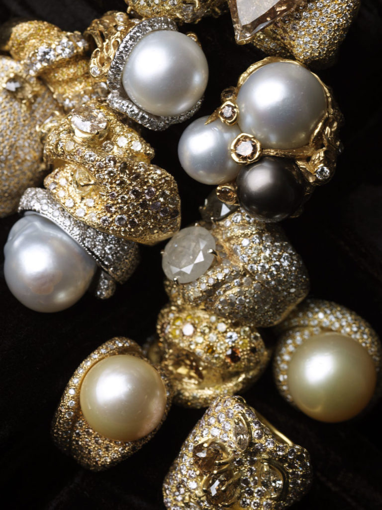 Alta gioielleria italiana - anelli - oro bianco - oro giallo - diamanti - perle