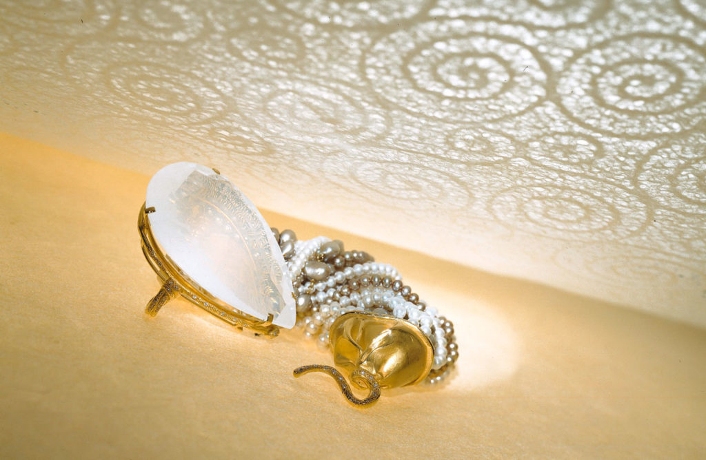 Alta gioielleria Made in Italy - bracciale- oro giallo - perle - diamanti - gemme rare