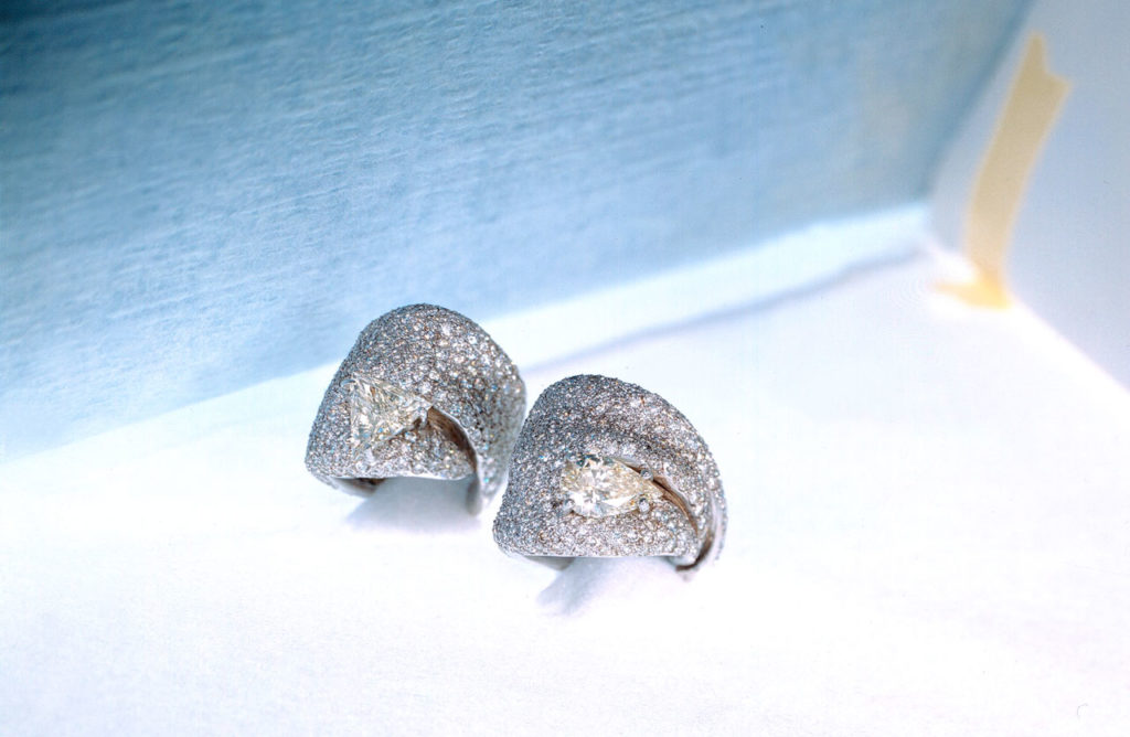 Alta gioielleria Made in Italy - anello- oro bianco - diamanti